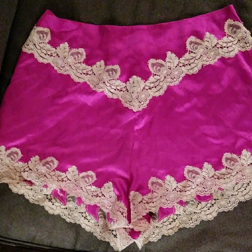 NEW RALPH LAUREN DESIGNER LINGERIE